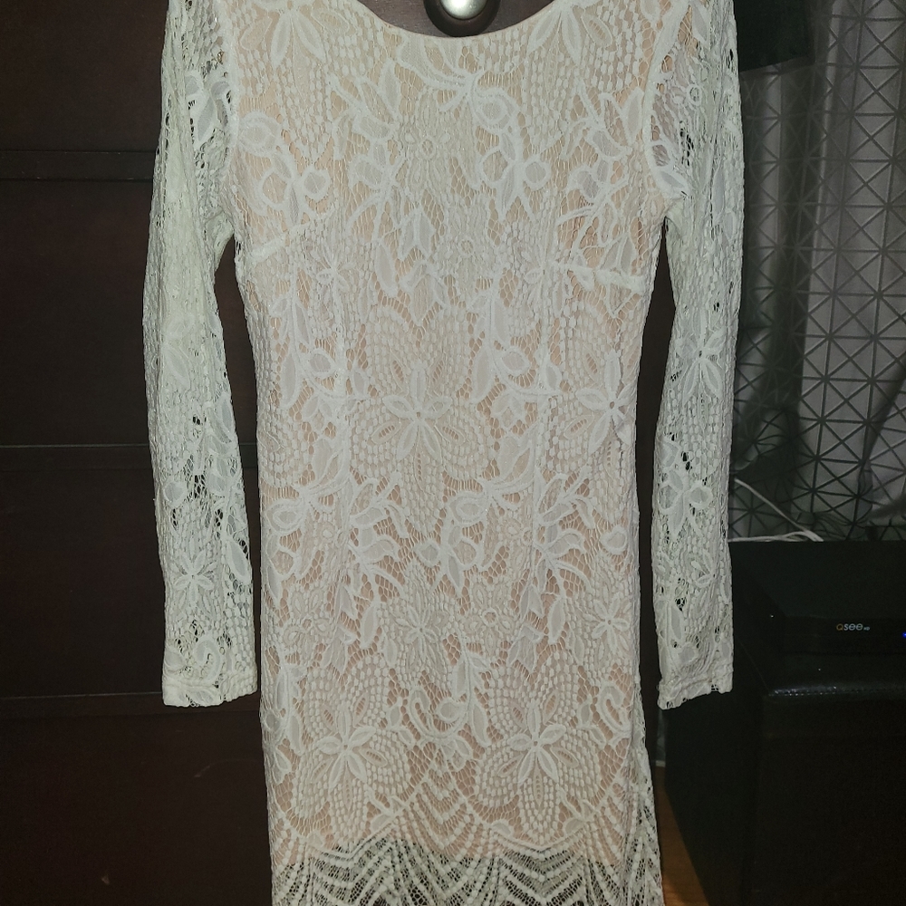 Stretchy white lace dress